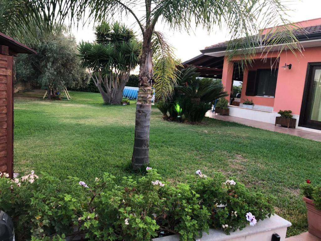 La Stanza Delle Muse In Villa Con Piscina Fontane Bianche Exteriér fotografie