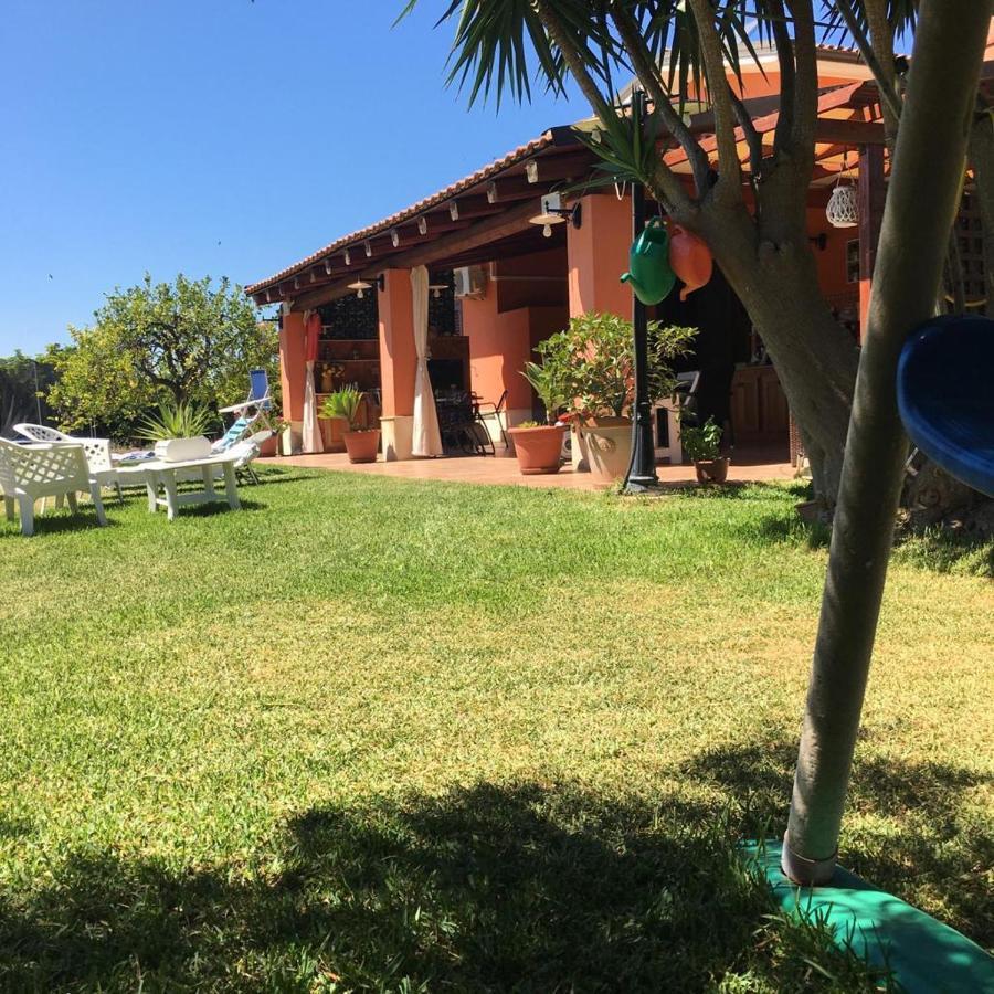 La Stanza Delle Muse In Villa Con Piscina Fontane Bianche Exteriér fotografie